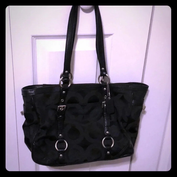 Coach Handbags - Coach shoulder bag